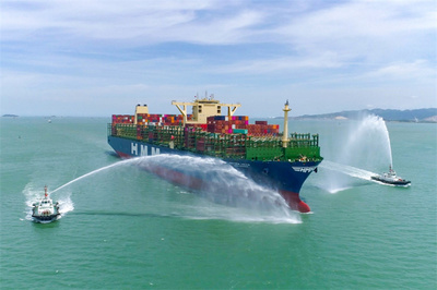 攜手共促'絲路海運'港航貿(mào)一體化發(fā)展——專訪福建港口集團(tuán)黨委書記、董事長陳志平